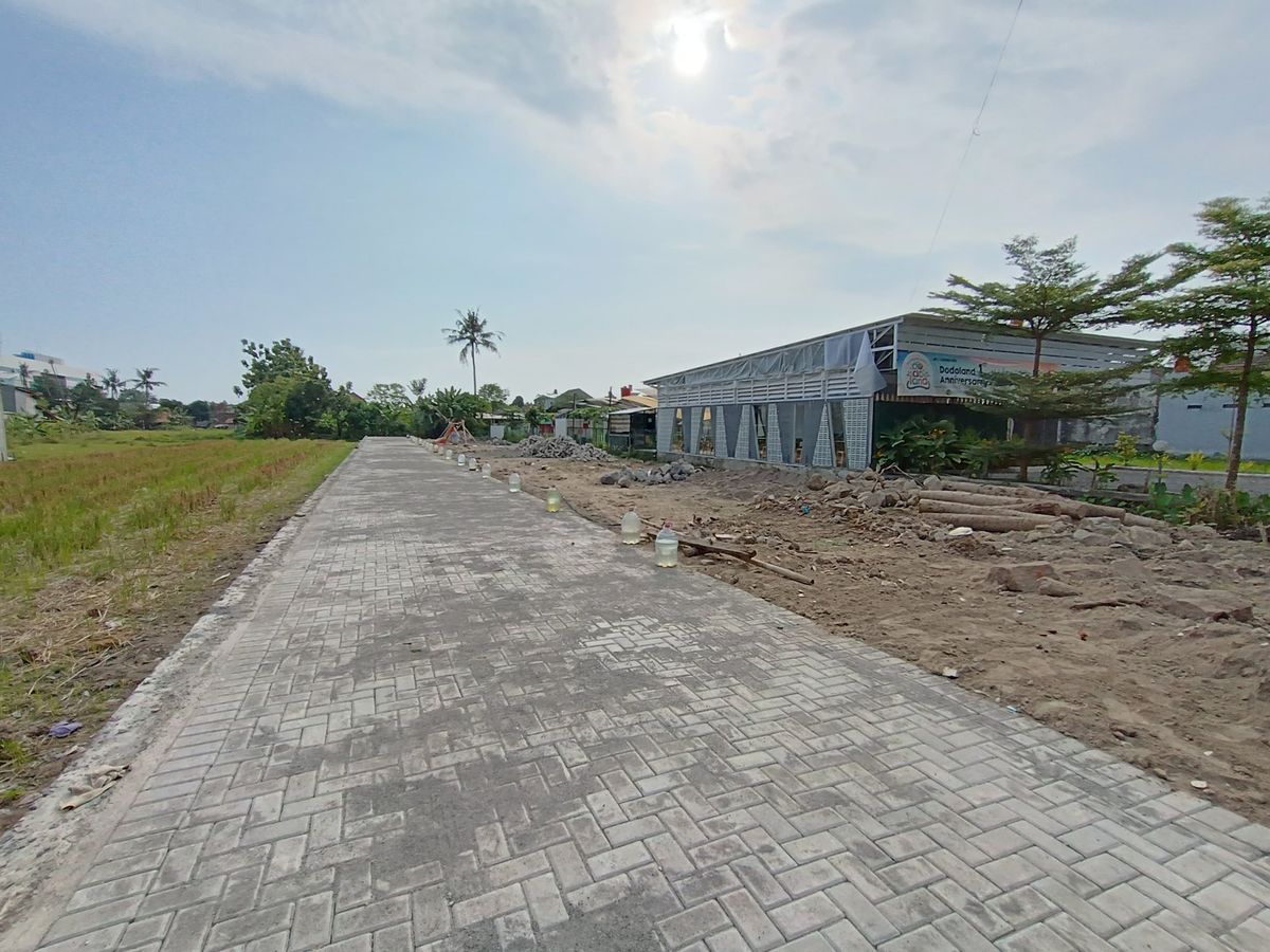8 Menit Titik Nol Jogja! Tanah SHM Dekat Jl. Wates Km 4 8 Menit Titik Nol Jogja! Tanah SHM Dekat Jl. Wates Km 4 di Kabupaten Sleman — foto 1 dari 10