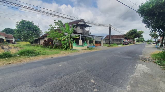 Dekat Bandara Adisucipto Dijual Rumah Free Kolam Renang Dekat Bandara Adisucipto Dijual Rumah Free Kolam Renang di Kabupaten Sleman — foto 5 dari 5