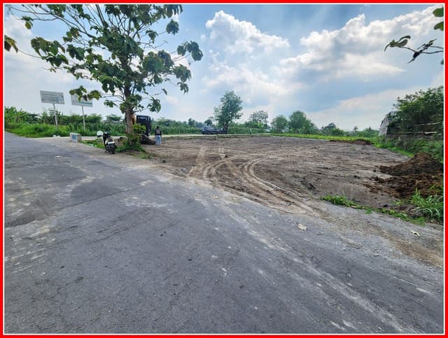 Jakal Km 10, Tanah Sleman dijual SHM Pekarangan di Kabupaten Sleman — Rp 3,5 jt/m²