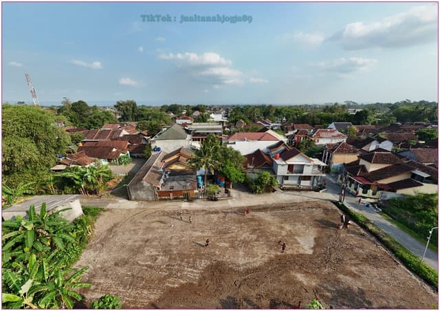 Jl Kaliurang km 9 Rumah 2 lantai cocok hunian pun investasi Jl Kaliurang km 9 Rumah 2 lantai cocok hunian pun investasi di Kabupaten Sleman β foto 2 dari 5