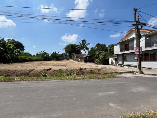 Rumah 2 lantai ada kolam renang dijual cepat dekat UGM, CUMA 1 MILYARAN Rumah 2 lantai ada kolam renang dijual cepat dekat UGM, CUMA 1 MILYARAN di Kabupaten Sleman β foto 4 dari 5