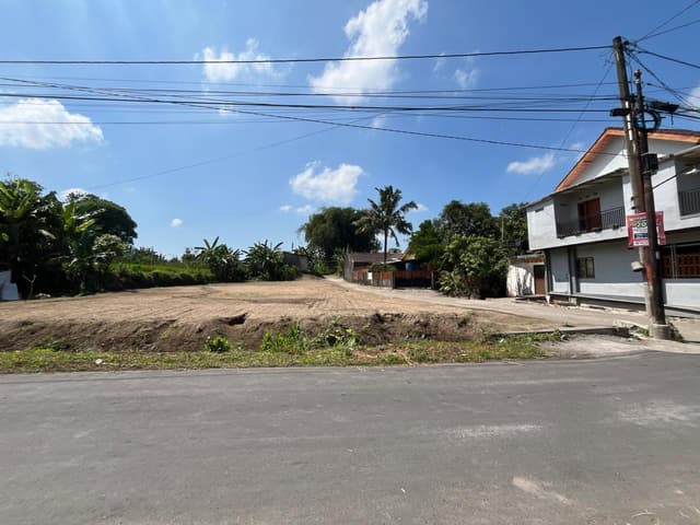 Rumah 2 lantai denag privat pool dekat UGM Rumah 2 lantai denag privat pool dekat UGM di Kabupaten Sleman β foto 3 dari 4